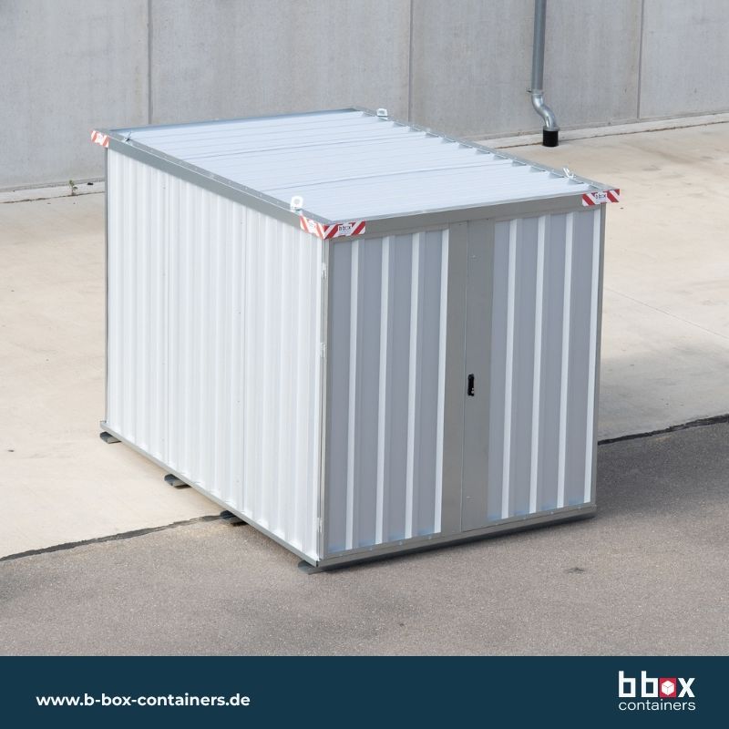 Schnellbaucontainer QuickBox L 4x2m Doppelflügeltür geschlossen von b box containers